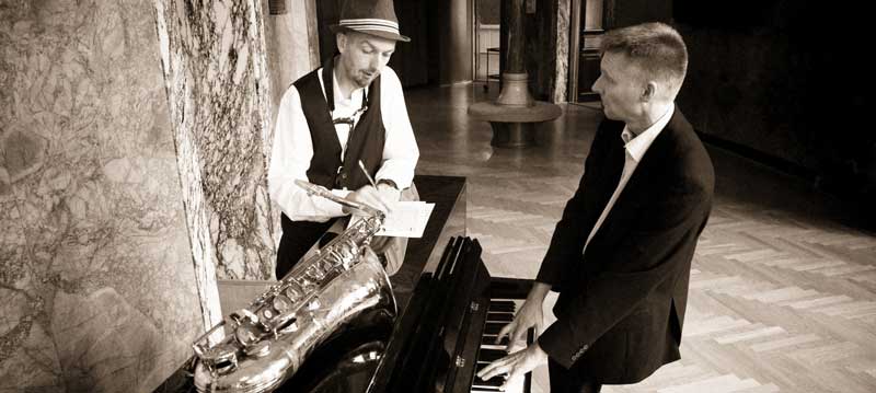 blue notes er 2 professionelle musikere på sax og klaver